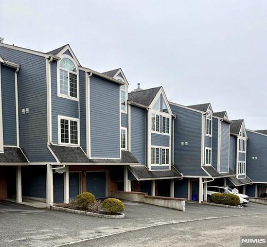 231 Cambridge Drive, Ramsey, NJ 07446