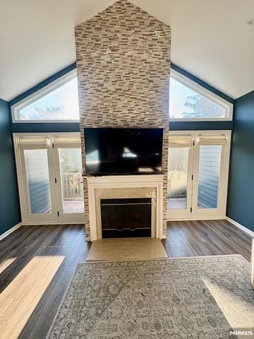 231 Cambridge Drive, Ramsey, NJ 07446