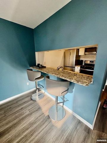 231 Cambridge Drive, Ramsey, NJ 07446