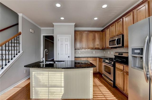 617 Grove Manor Park, Suwanee, GA 30024