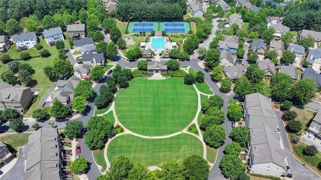 617 Grove Manor Park, Suwanee, GA 30024