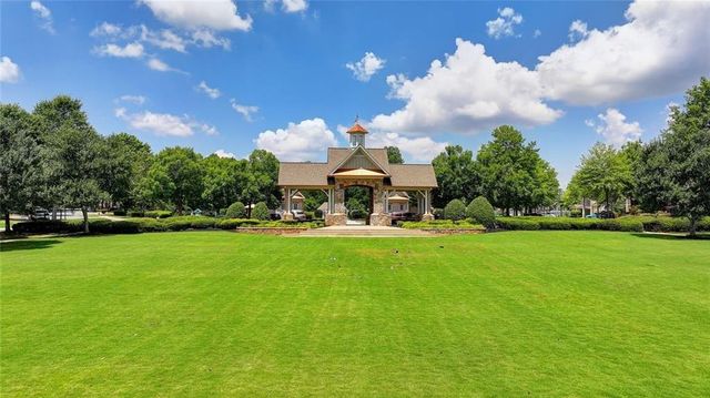 617 Grove Manor Park, Suwanee, GA 30024