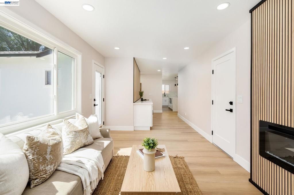 Image 22 of property listing at 25589 Belhaven St, Hayward, CA 94545