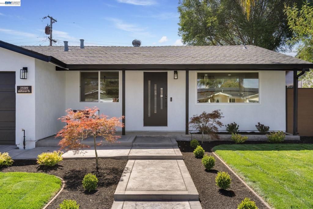 Image 4 of property listing at 25589 Belhaven St, Hayward, CA 94545
