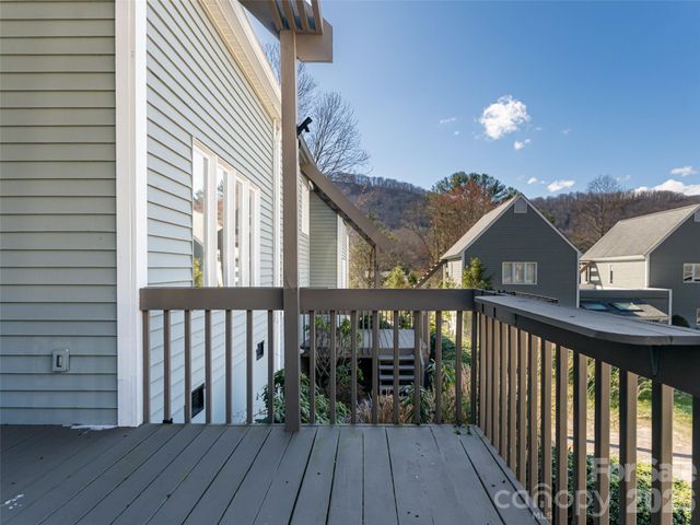 2F Lynx Drive, Black Mountain, NC 28711