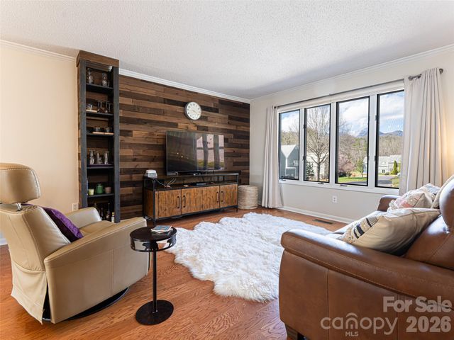 2F Lynx Drive, Black Mountain, NC 28711