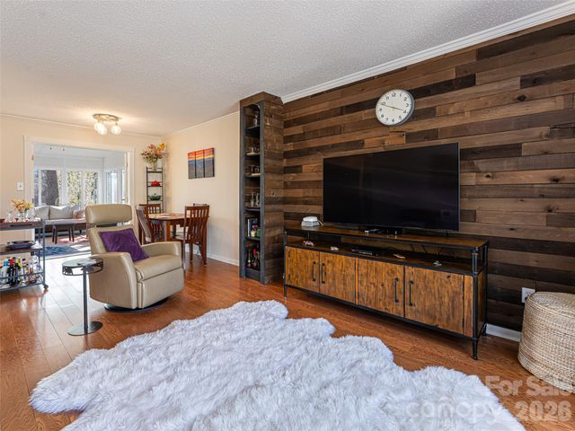 2F Lynx Drive, Black Mountain, NC 28711