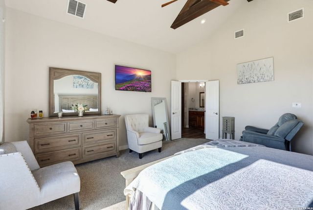 211 Siena Woods, Marion, TX 78124