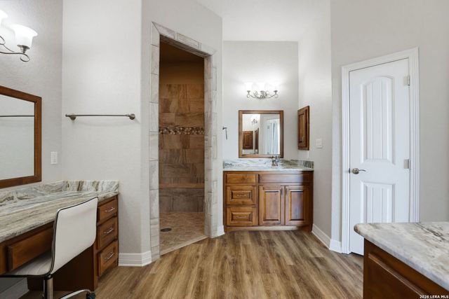 211 Siena Woods, Marion, TX 78124
