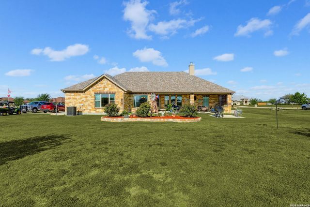 211 Siena Woods, Marion, TX 78124