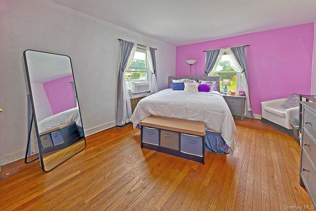 8 Van Cedar Street SE 8, Brentwood, NY 11717