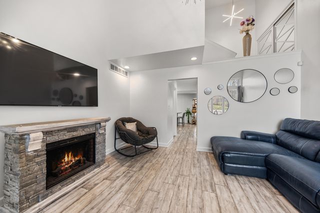 8674 Durbin Lane, Crown Point, IN 46307