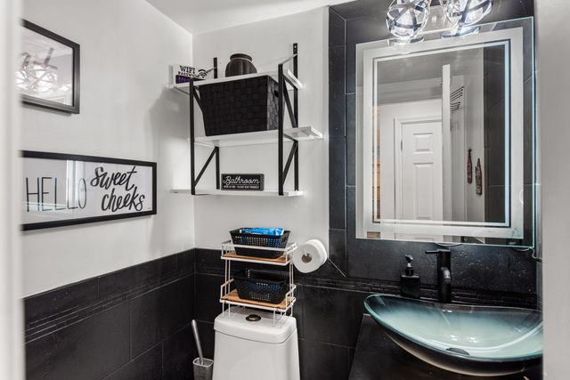 8674 Durbin Lane, Crown Point, IN 46307