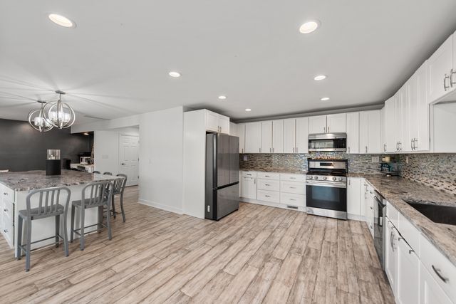 8674 Durbin Lane, Crown Point, IN 46307