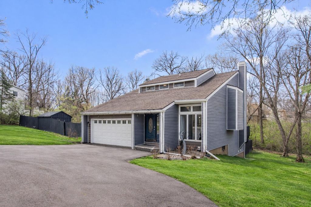 8674 Durbin Lane, Crown Point, IN 46307