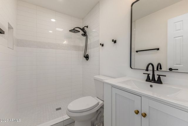 4620 E SOUTHERN Avenue, Phoenix, AZ 85042