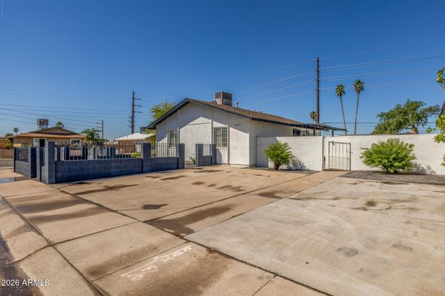 4620 E SOUTHERN Avenue, Phoenix, AZ 85042