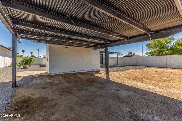 4620 E SOUTHERN Avenue, Phoenix, AZ 85042