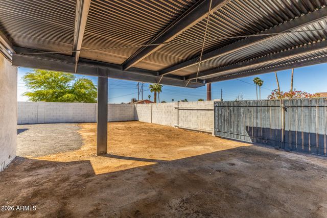 4620 E SOUTHERN Avenue, Phoenix, AZ 85042