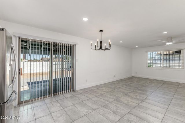 4620 E SOUTHERN Avenue, Phoenix, AZ 85042