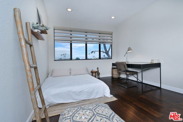 4619 Kester Avenue 16, Sherman Oaks, CA 91403