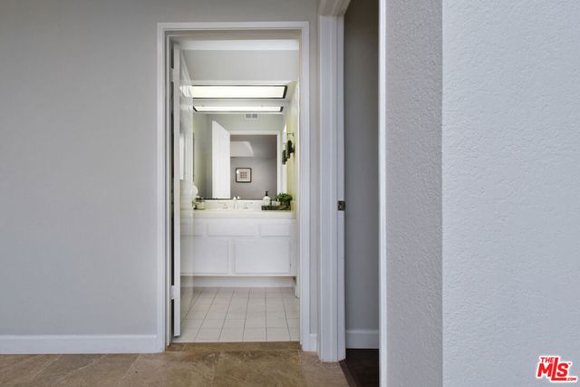 4619 Kester Avenue 16, Sherman Oaks, CA 91403