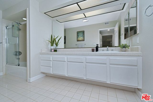 4619 Kester Avenue 16, Sherman Oaks, CA 91403