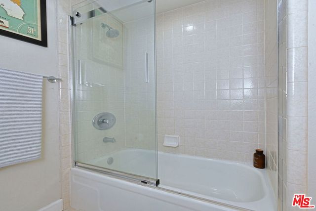 4619 Kester Avenue 16, Sherman Oaks, CA 91403