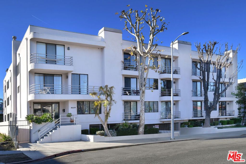 4619 Kester Avenue 16, Sherman Oaks, CA 91403