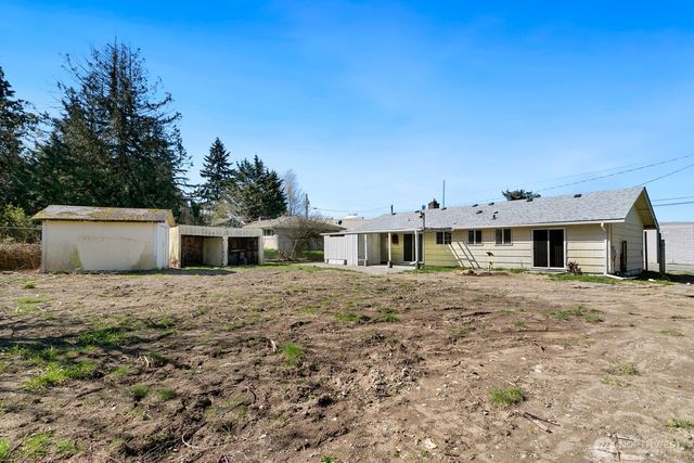 21222 33rd Ave S, Seatac, WA 98198