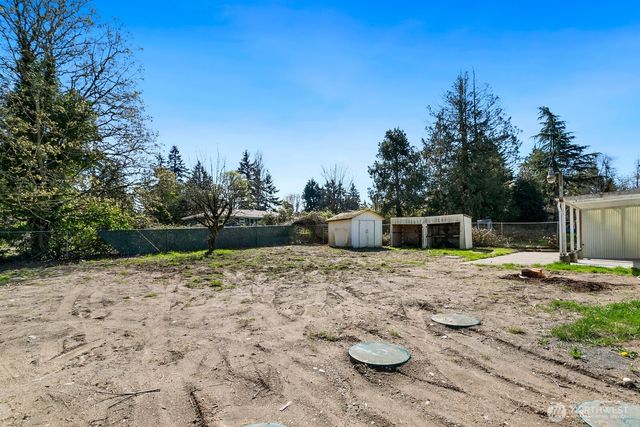 21222 33rd Ave S, Seatac, WA 98198