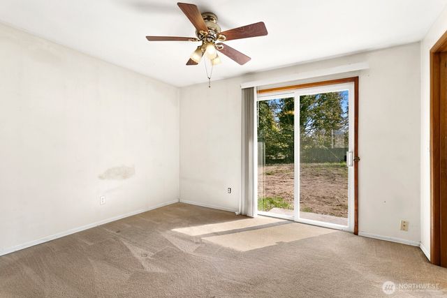 21222 33rd Ave S, Seatac, WA 98198