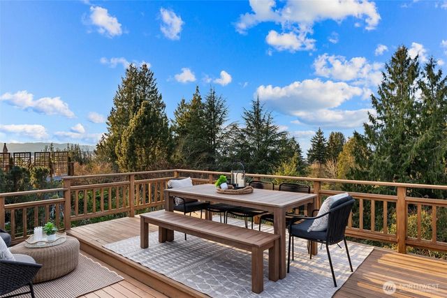 1910 NW 97th Street, Seattle, WA 98117