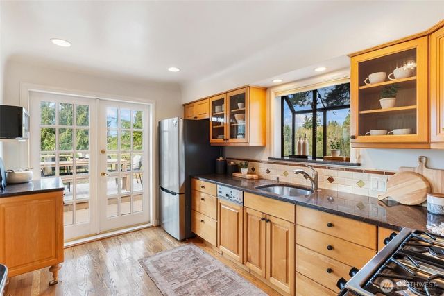 1910 NW 97th Street, Seattle, WA 98117