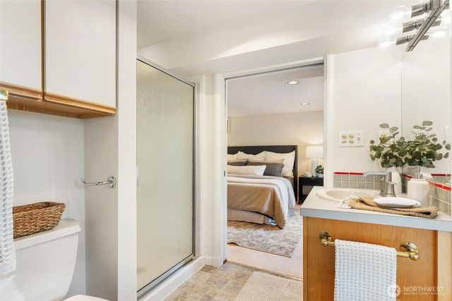 1910 NW 97th Street, Seattle, WA 98117