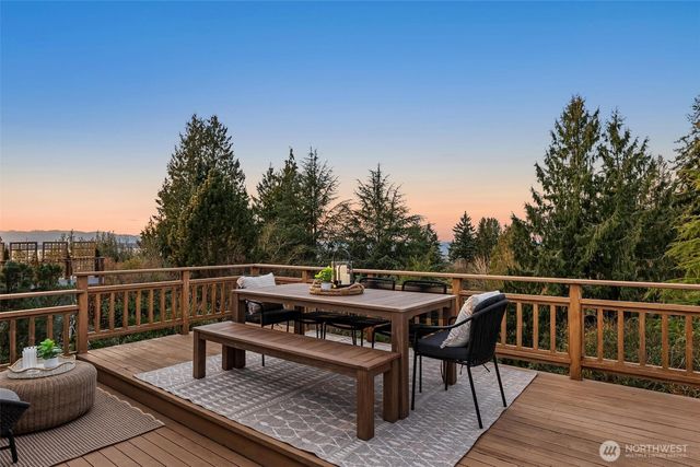 1910 NW 97th Street, Seattle, WA 98117