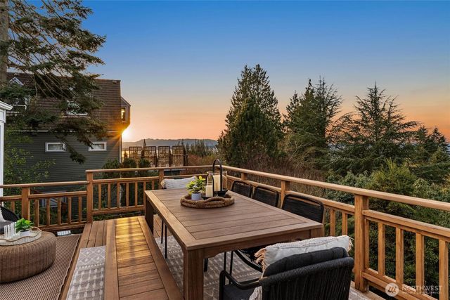 1910 NW 97th Street, Seattle, WA 98117