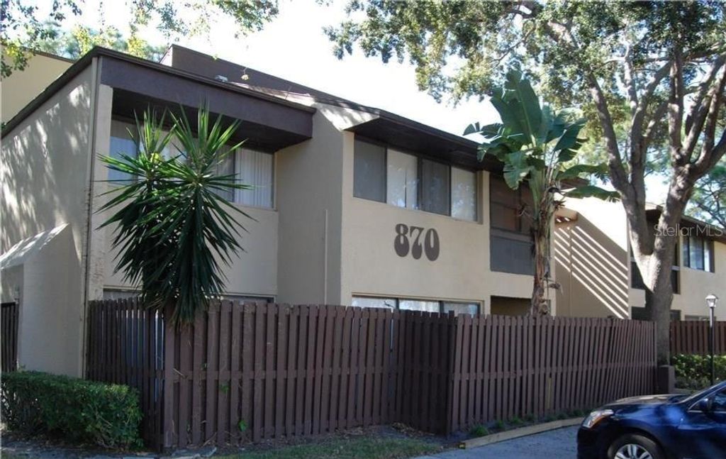 870 VILLAGE LAKE TERRACE N 204, St Petersburg, FL 33716