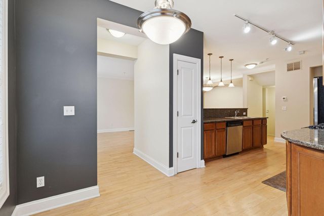 547 S 10th Street, Minneapolis, MN 55404