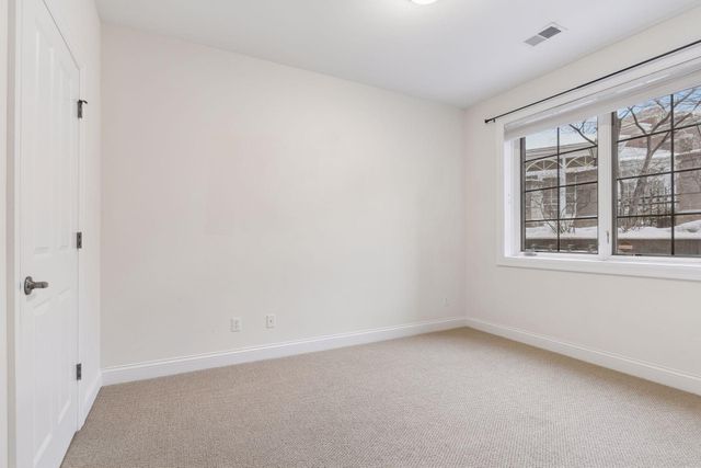 547 S 10th Street, Minneapolis, MN 55404