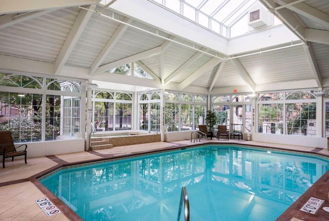 547 S 10th Street, Minneapolis, MN 55404