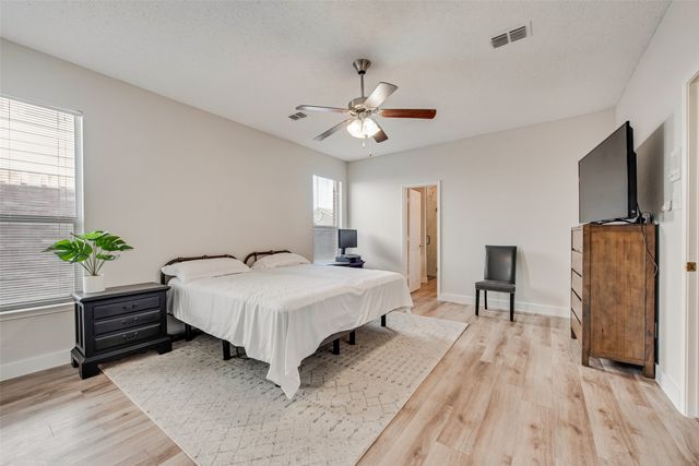 7707 Tin Cup Drive, Arlington, TX 76001
