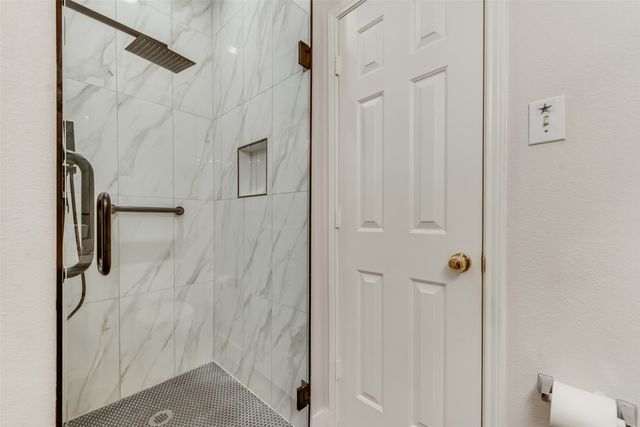7707 Tin Cup Drive, Arlington, TX 76001