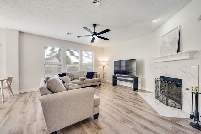 7707 Tin Cup Drive, Arlington, TX 76001