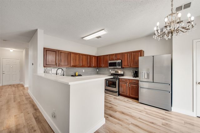 7707 Tin Cup Drive, Arlington, TX 76001