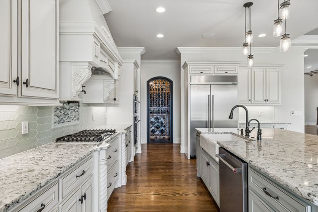 1083 Caballo Trl, Gallatin, TN 37066