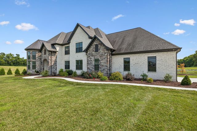 1083 Caballo Trl, Gallatin, TN 37066