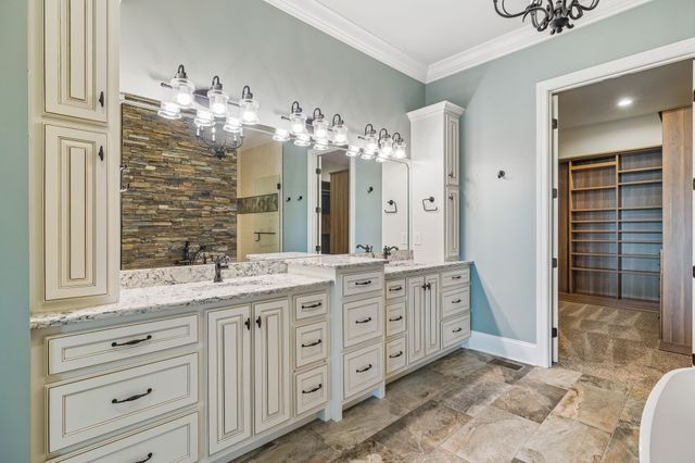 1083 Caballo Trl, Gallatin, TN 37066