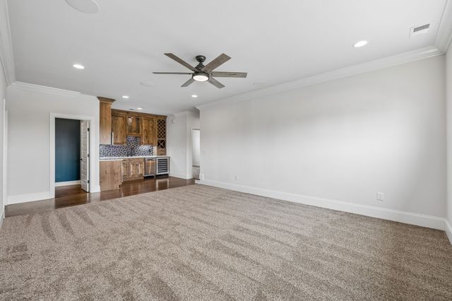 1083 Caballo Trl, Gallatin, TN 37066
