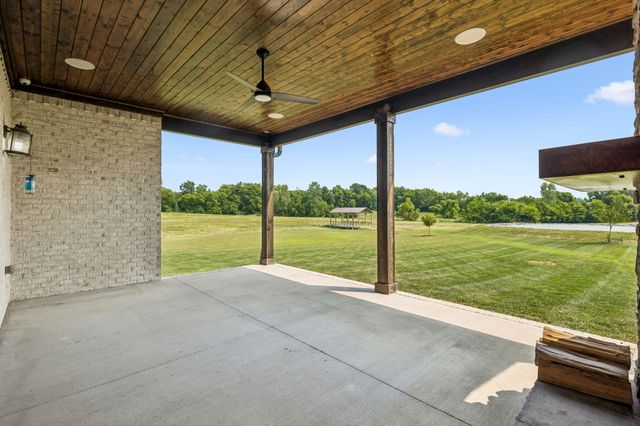 1083 Caballo Trl, Gallatin, TN 37066
